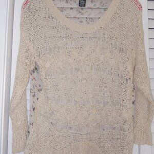 NWOT Rue21 crochet and lace top Size S cream